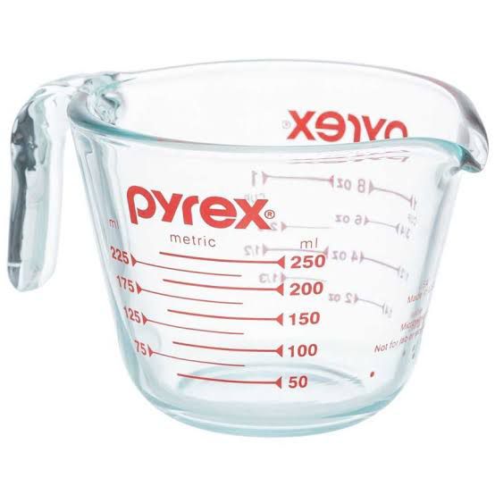 Pyrex Classic Glass Measuring Jugs 250ml