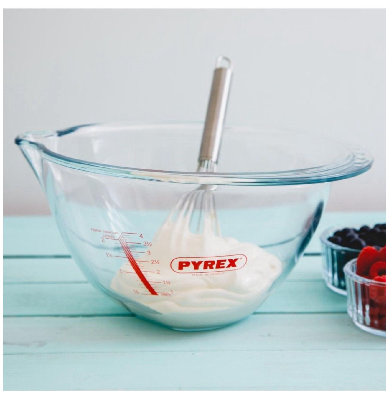 Pyrex Classic Expert Bowl With Graduation 4.2 Liter