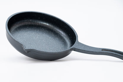 Mini 14cm Cast Granite Frying Pan- Black